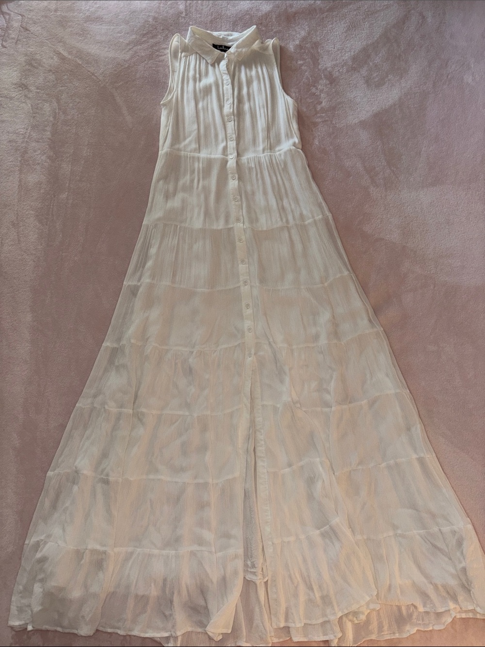 Lulus Sleeveless Button-Down Tiered White Maxi Dress